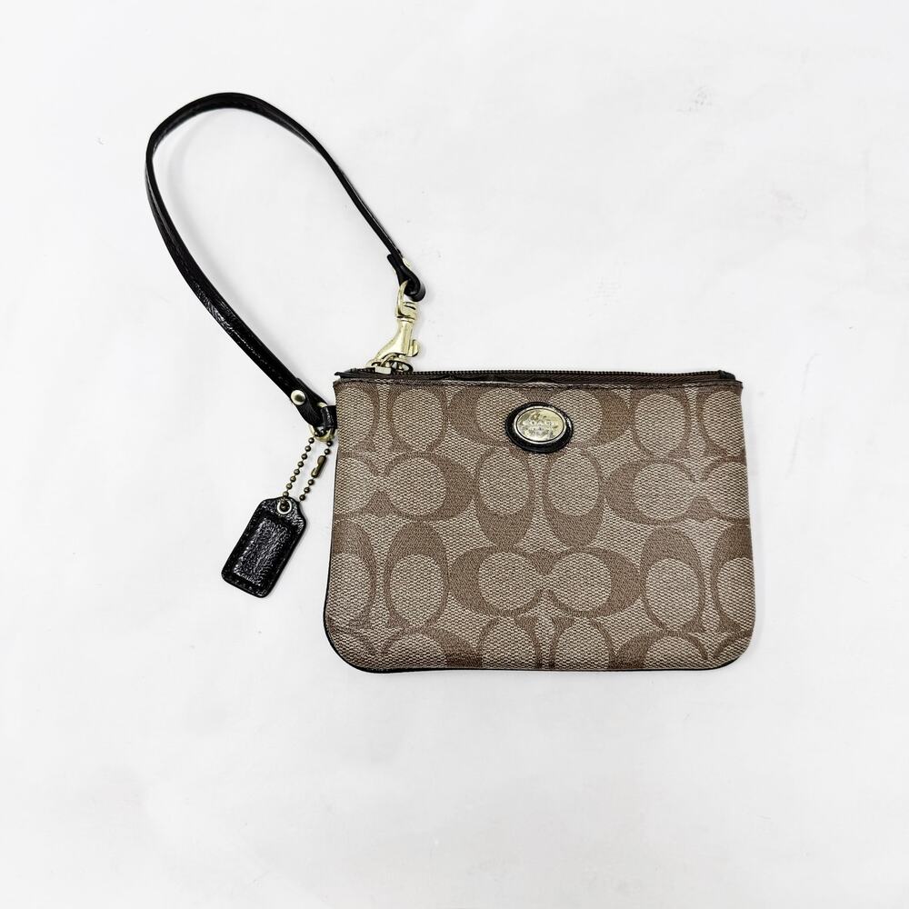 [Coach] Signature C Peyton Coated Canvas Wristlet Brown FLAWS - READ DESCRIPTION